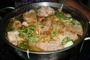 Quán Ăn Quán Hùng - Lẩu Nướng Hải Sản