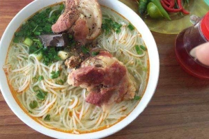 Quán Ăn Quán Hương - Bún Bò & Mì Quảng