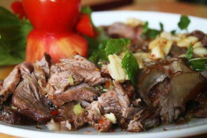 Quán Ăn Quán Khởi - Bia Hà Nội & Món Nhậu