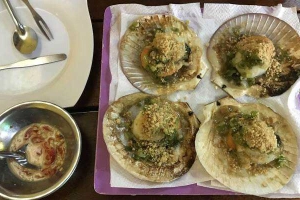 Quán Ăn Quán Việt - Gỏi Cá Trích & Các Món Nướng