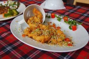 Quán Ăn Rồng Vàng Quán - Lẩu & Nướng