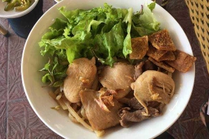 Quán Ăn Sáu - Miss Sáu - Cao Lầu
