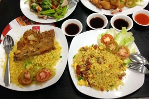 Quán Ăn Tâm Ký - Đường Số 85
