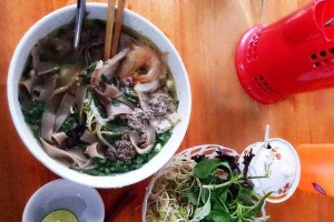 Quán Ăn Táo Đạt - Bánh Đa Cua Hải Phòng