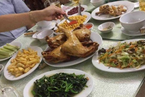 Quán Ăn Thu Hiền - Gà Mạnh Hoạch & Cá Sông Đủ Món