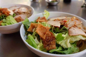 Quán Ăn Thủy - Mì Quảng & Cao Lầu