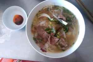 Quán Ăn Titi - Bún Bò Huế & Phở