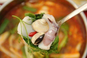 Quán Ăn Trung Hiếu - Quán Lẩu Hải Sản