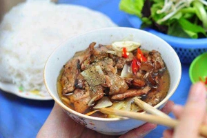Quán Ăn Tuyết Hoa - Bún Chả & Cháo Lòng