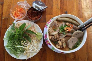 Quán Ăn Vân Hường - Bún Bò Huế
