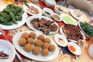 Quán Ăn Vịt Cỏ Thảo Béo