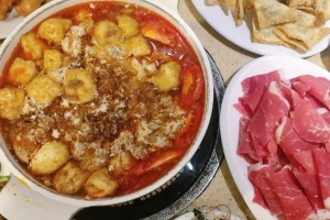 Quán Ăn Vương Quốc Lẩu