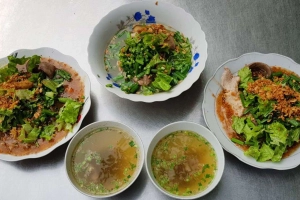 Quán Ăn Ý Quán - Hủ Tiếu Sa Đéc & Bánh Canh Gạo