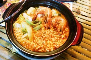 Quán Ăn Yummy - Mì Hàn Quốc