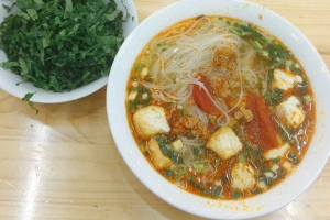 Quán Ăn Quán Bà Nguyệt - Bún & Món Ăn Vặt