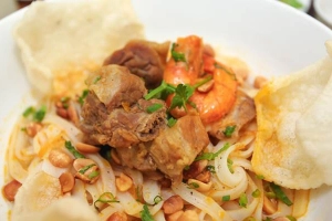 Quán Ăn Quán Bà Phú - Bún & Mì Quảng