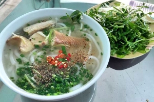Quán Ăn Quán Bánh Canh Cá Lóc - Thích Quảng Đức