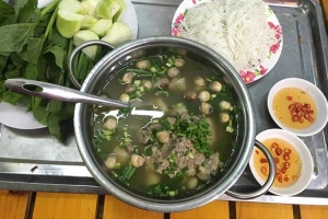 Quán Ăn Quán Bi 102 – Lẩu Dê Úc