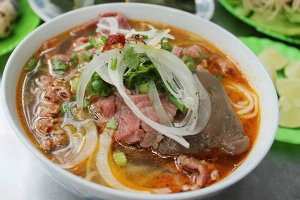 Quán Ăn Quán Bún Bò Huế - Cách Mạng Tháng 8
