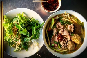Quán Ăn Quán Cẩm - Bún Bò Huế