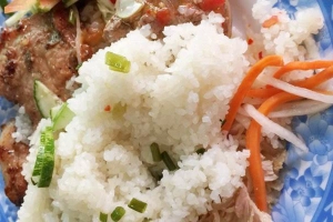 Quán Ăn Quán Cây Xoài - Bún Thị Nướng & Cơm Tấm