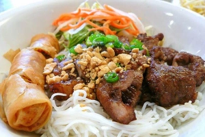 Quán Ăn Quán Cô Điệp - Bún Đậu Chả Giò