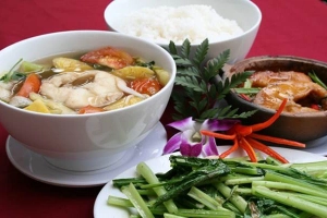 Quán Ăn Quán Cơm 9 Mão - Lê Văn Lương