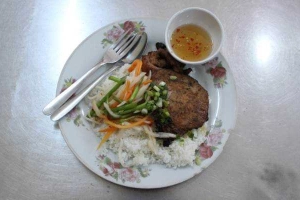 Quán Cơm Bếp Vương - Coffee & Cơm Văn Phòng