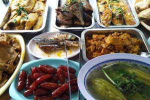 Quán Cơm Cây Đề
