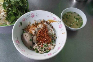 Quán Cơm Cô Hai - Hủ Tiếu Nam Vang & Cơm Trưa Văn Phòng