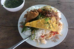 Quán Cơm Cơm Bình Dân - Chợ Bà Chiểu