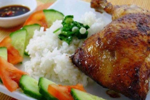 Quán Cơm Cơm Gà Ban Mê & Chân Gà Sả Tắc