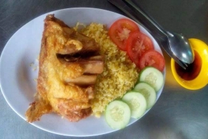 Quán Ăn Quán Cơm Gà Xối Mỡ - Thạch Lam