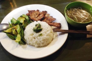 Quán Ăn Ngọc Liên Châu - Cơm Việt Nam & Bánh Bao