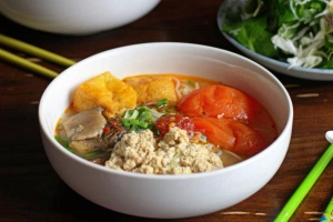 Quán Ăn Quán Cơm, Hủ Tiếu & Bún Riêu