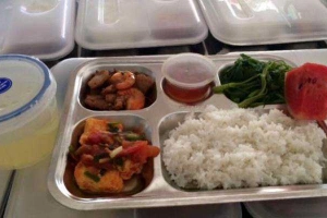 Quán Cơm MomFood - Cơm Văn Phòng