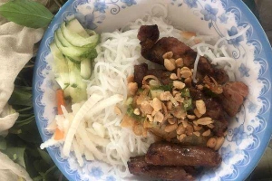 Quán Cơm Nem Nướng & Bún Thị Nướng - Chợ Phú Nhuận