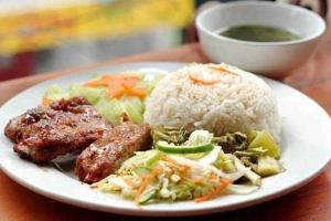 Quán Cơm Nha Trang Quán - Cơm Trưa Văn Phòng