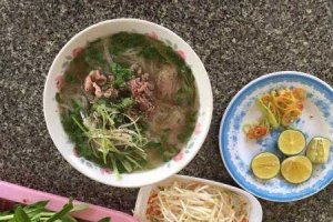Quán Cơm Phở Bò Cầu Dừa