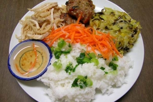 Quán Ăn Minh Hoàng - Bún, Bít Tết, Cơm Phở