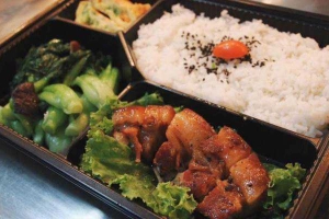 Quán Cơm Quỳnh Như - Cơm Trưa Văn Phòng