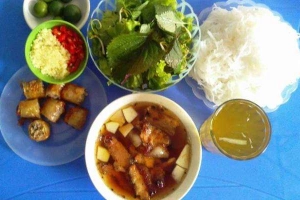 Quán Cơm Thu Hằng - Bún Chả 25k
