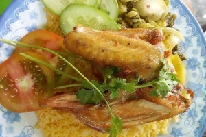 Quán Ăn Quán Duy Linh 3 - Cơm Gà Xối Mỡ & Cơm Chiên Dương Châu