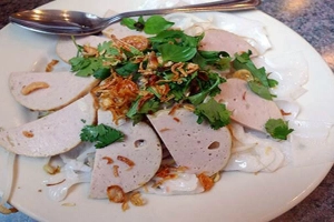 Quán Ăn Quán Hải - Bánh Ướt Nóng & Giải Khát