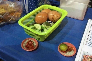 Quán Hai Chị Em - Các Món Ăn Vặt
