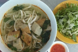 Quán Ăn Quán Hoàng - Bún Chả Cá
