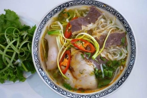 Quán Ăn Quán Hoàng Việt - Bún Bò