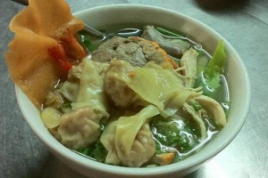 Quán Ăn Quán Linh - Hủ Tiếu & Hoành Thánh
