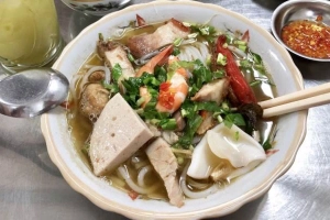 Quán Ăn Quán Lộc - Bún Mắm & Bún Thái