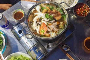 Quán Ăn Quán Minh Đức - Lẩu Mắm & Bún Riêu